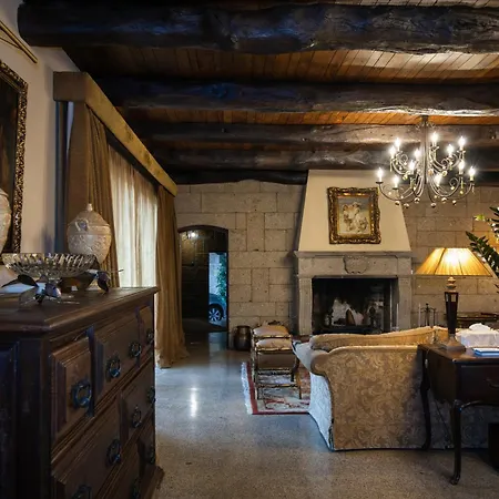 בית הארחה Estrepao House 3*